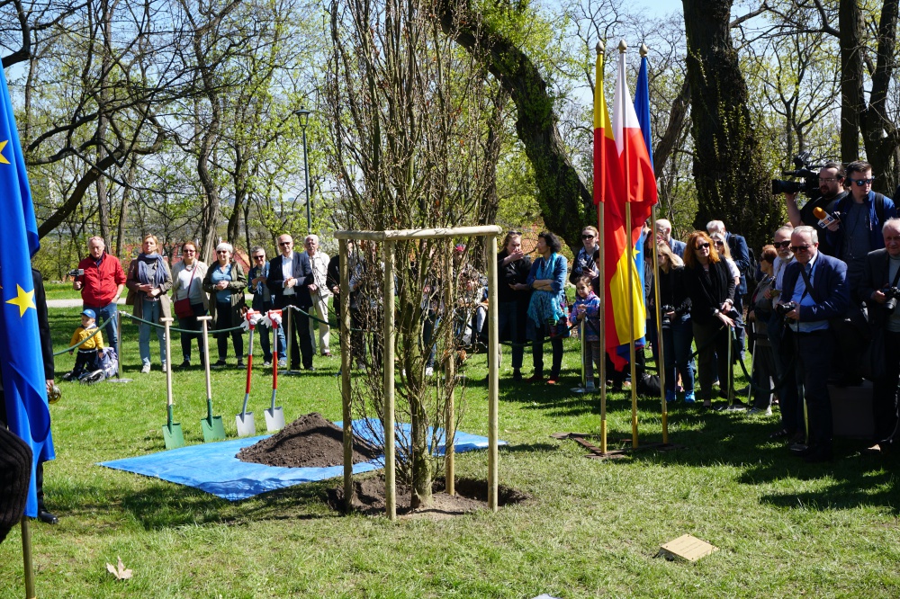 18 kwietnia warszawski park w okolicy Sejmu uroczyście otrzymał imię Tadeusza Mazowieckiego