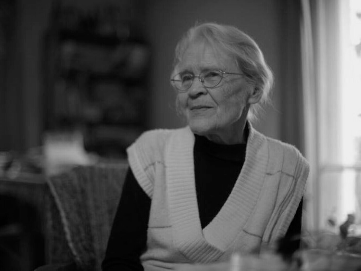 Krystyna Miłobędzka: intymne spotkanie mowy i świata