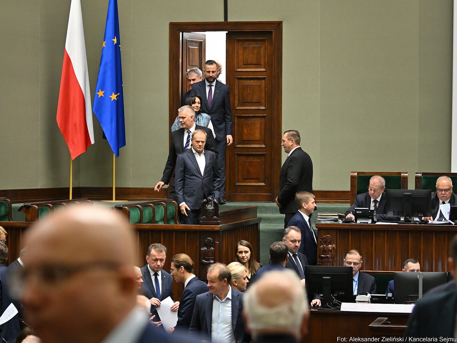 Jesień w polityce to zapowiedź wiosny. Wielkie konwencje PO i PiS