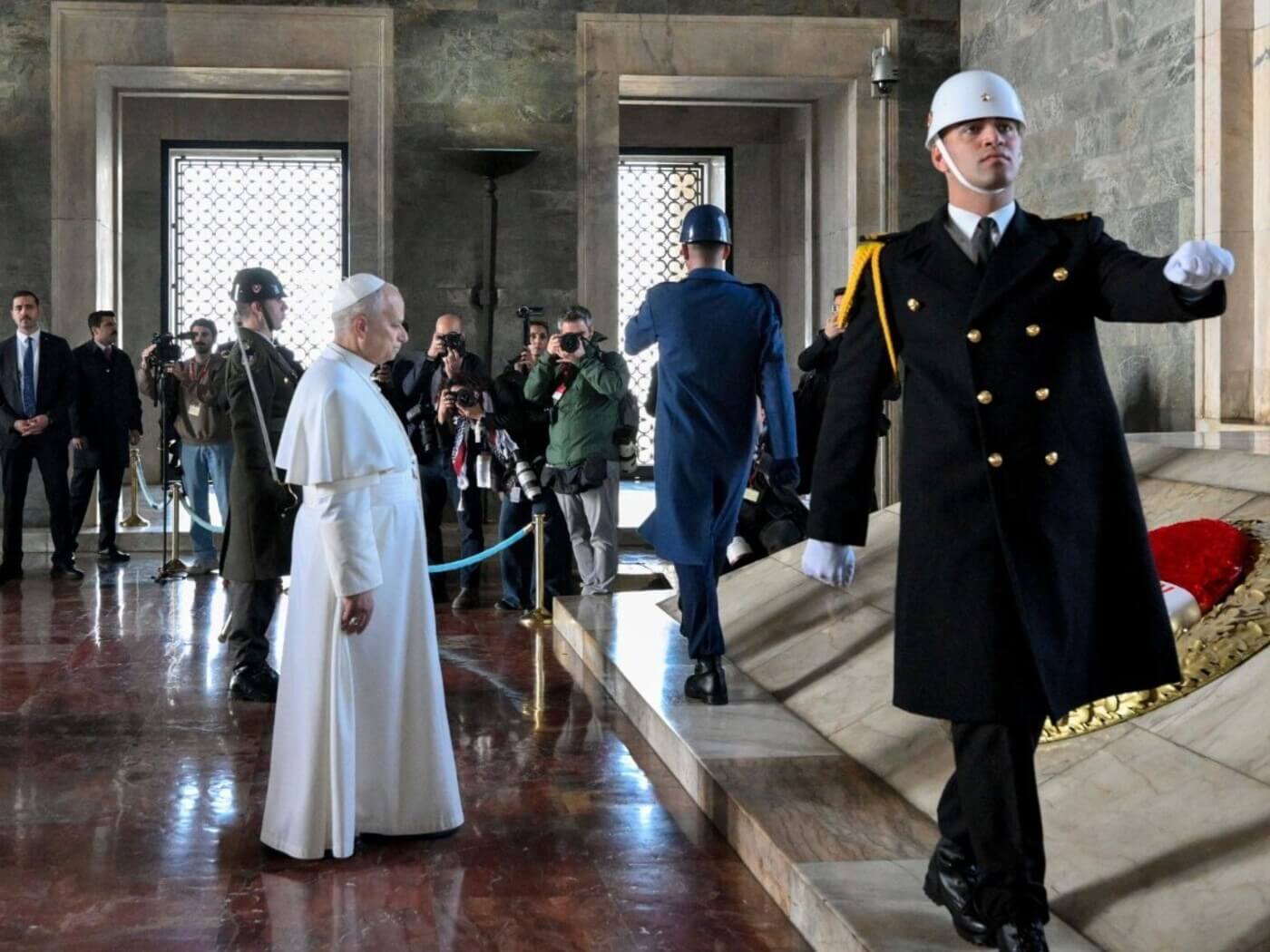 Leon XIV w Ankarze: Społeczeństwo jest żywe, jeżeli pozostaje pluralistyczne